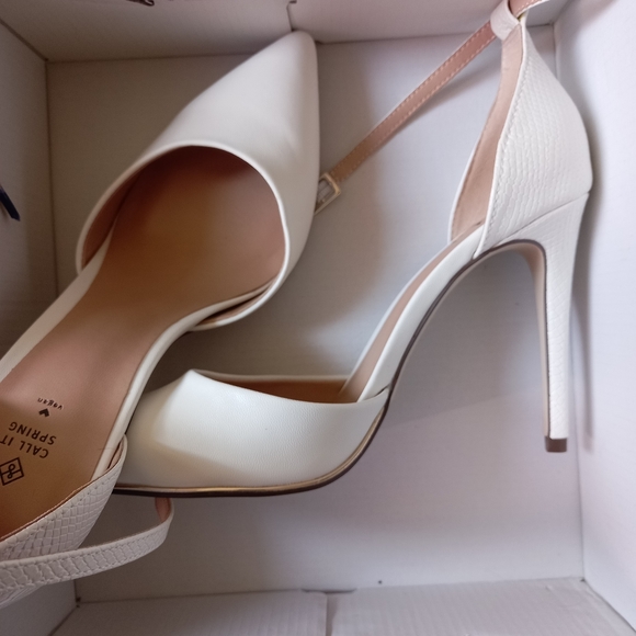 Call IT Spring - Picture 2 of 5